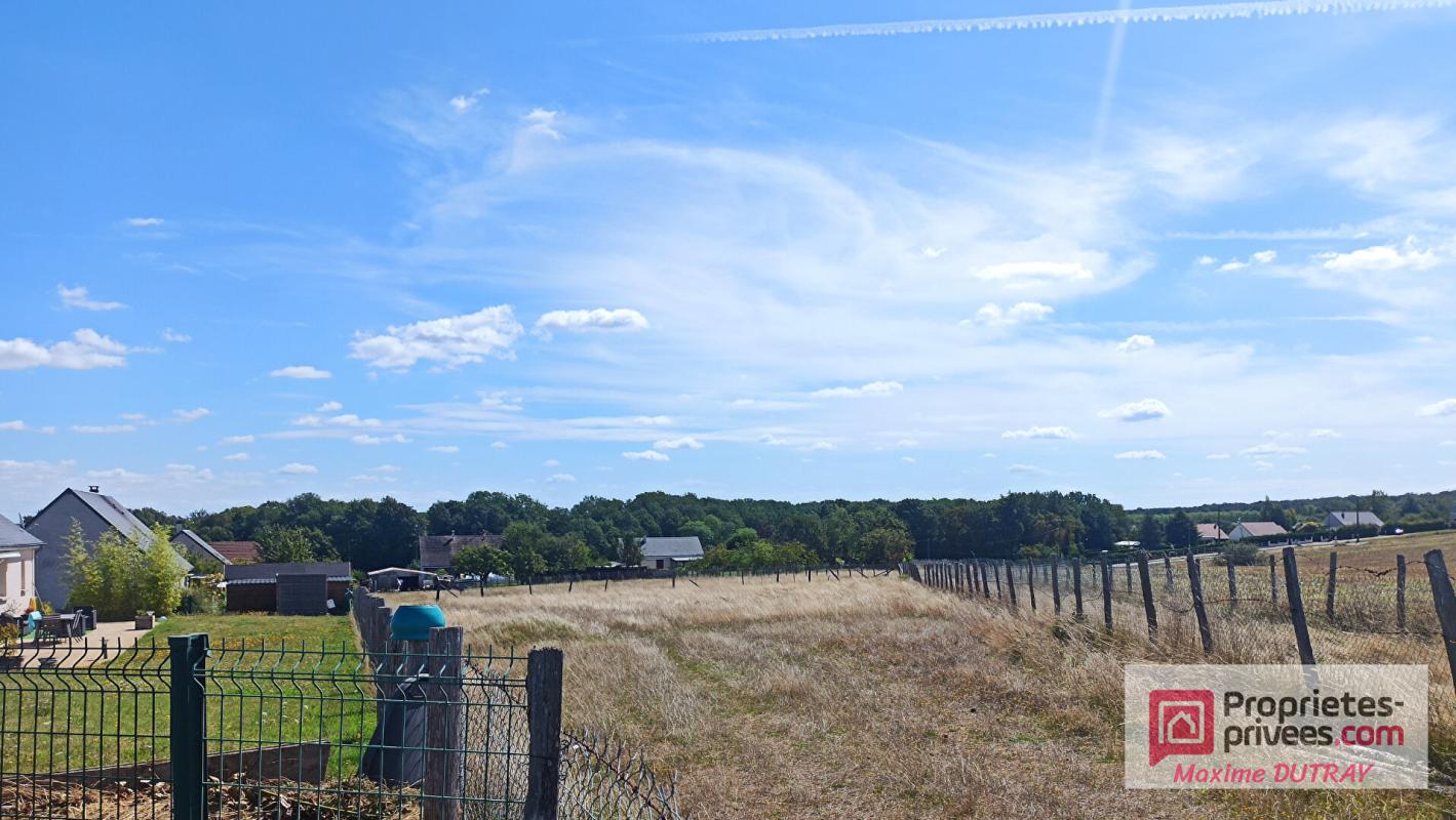 CHATEAU-RENAULT Terrain constructible 2500m² 1