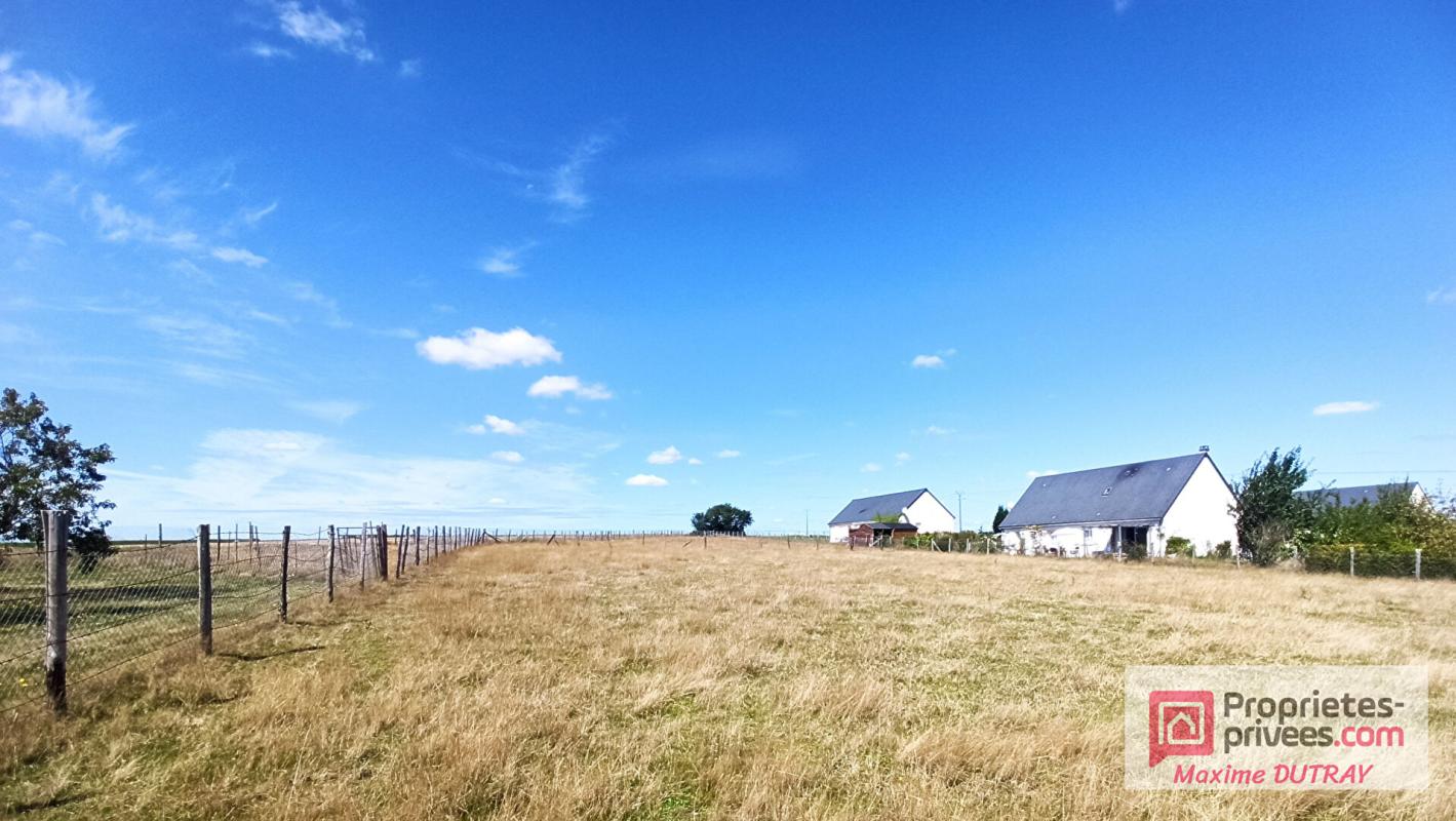 CHATEAU-RENAULT Terrain constructible 2500m² 3