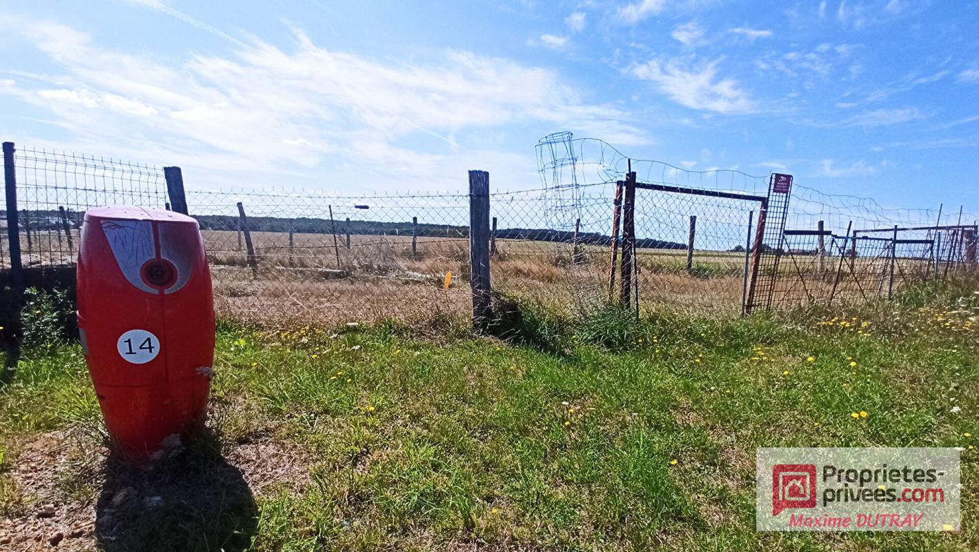 CHATEAU-RENAULT Terrain constructible 2500m² 4