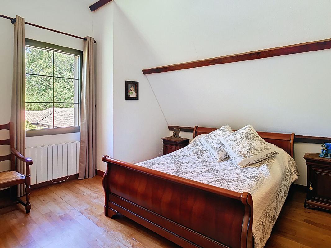 BEYNAC-ET-CAZENAC Charmante maison avec deux chambres et un bureau 12