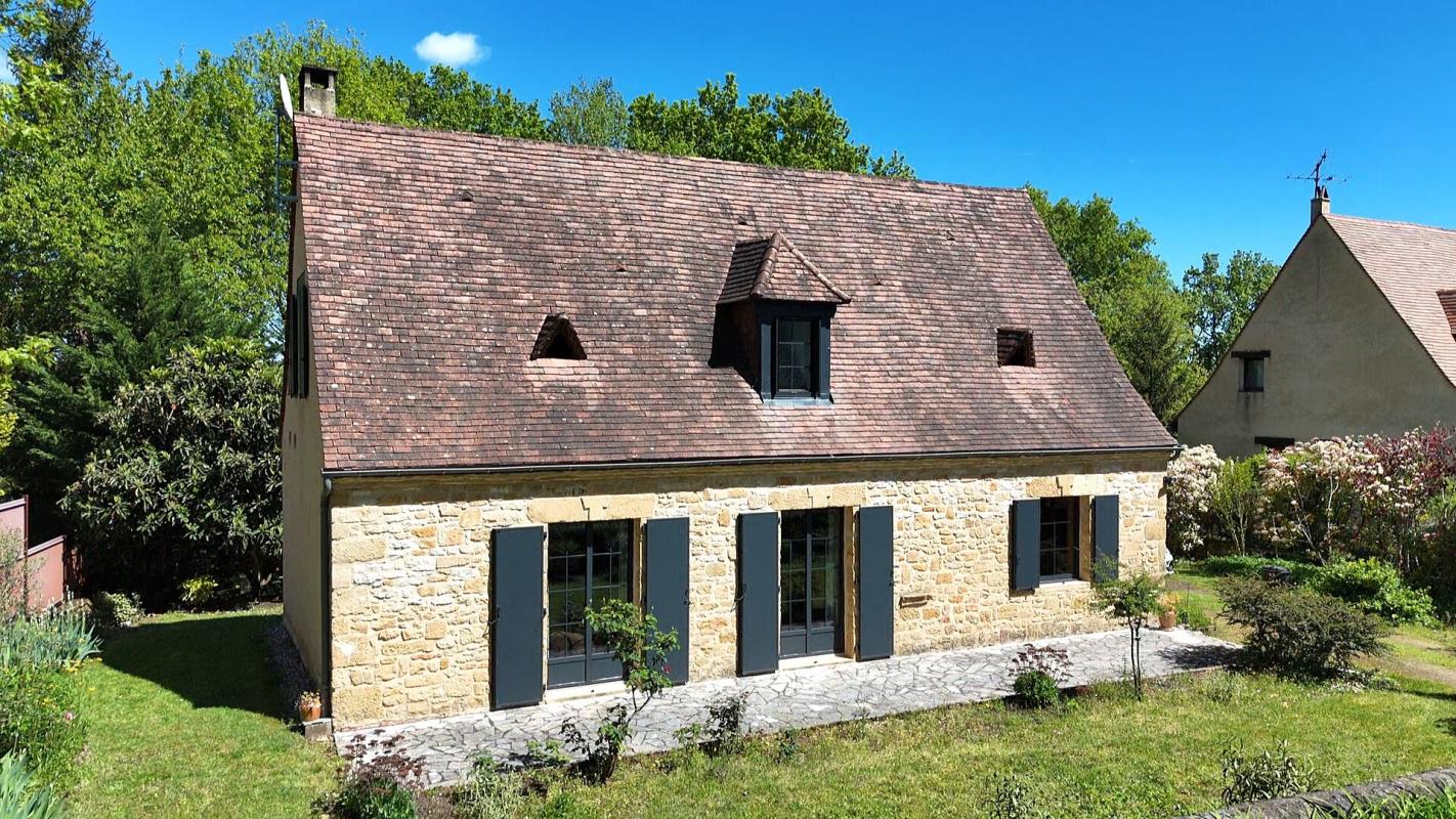 BEYNAC-ET-CAZENAC Charmante maison avec deux chambres et un bureau 2