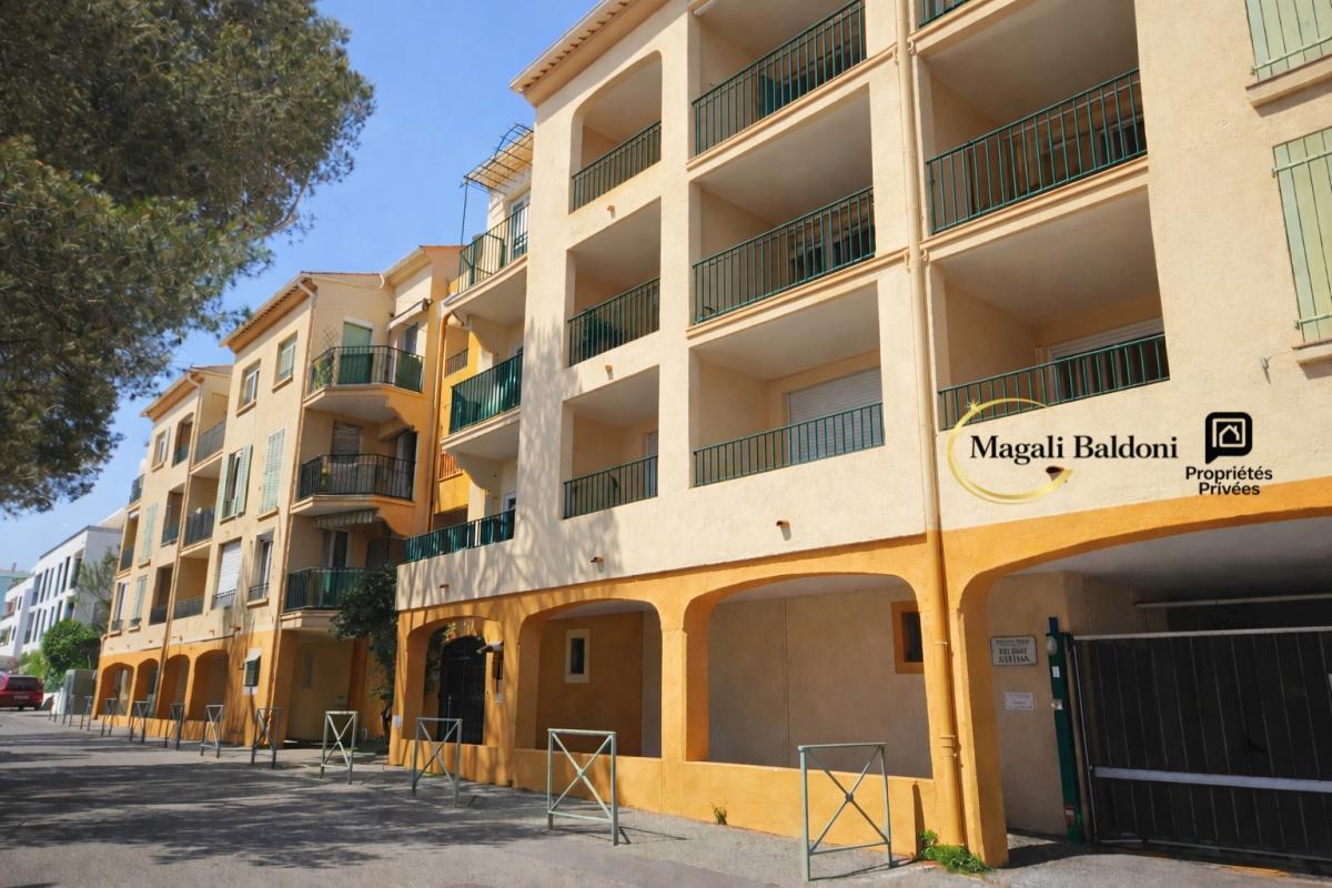 SAINT AYGULF Appartement Saint Aygulf 2 pièces 25 m2- ASCENSEUR- PARKING 10
