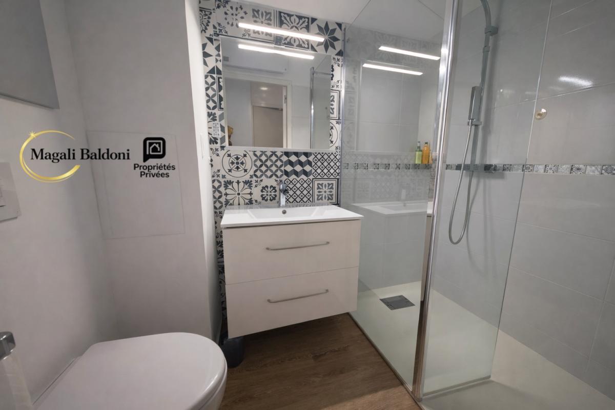 SAINT AYGULF Appartement Saint Aygulf 2 pièces 25 m2- ASCENSEUR- PARKING 6