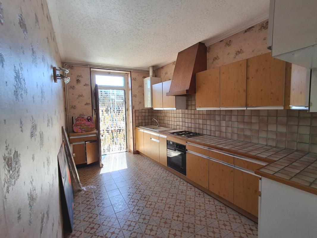 GIVORS GIVORS CENTRE au calme  Maison de ville 13