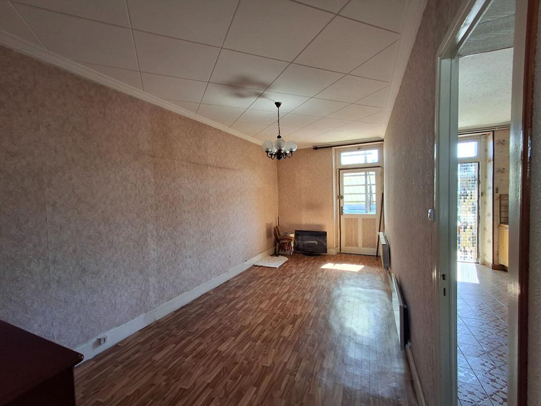 GIVORS GIVORS CENTRE au calme  Maison de ville 14