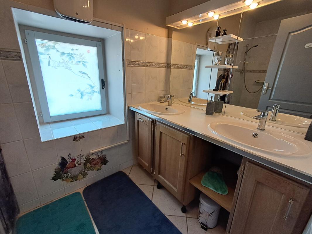 COLOMBIER A colombier (70000) Ensemble immobilier de 2 maisons sur 33 ares de terrain à 247 500 euros 13