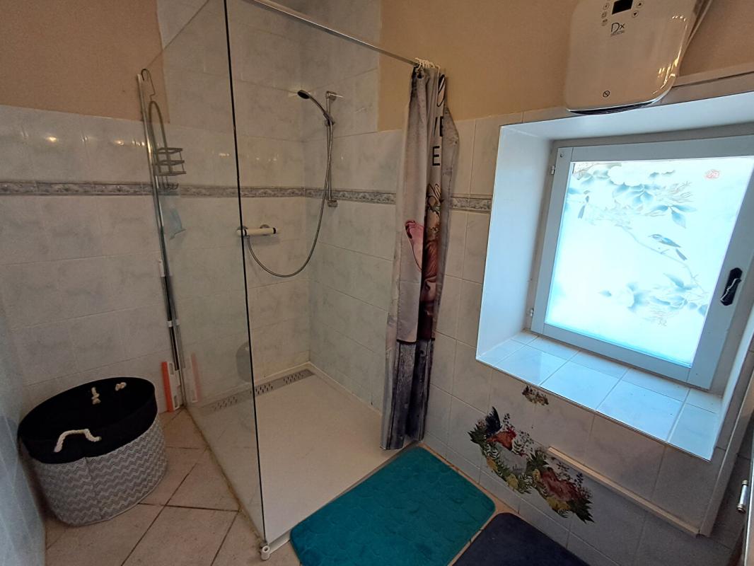 COLOMBIER A colombier (70000) Ensemble immobilier de 2 maisons sur 33 ares de terrain à 247 500 euros 14