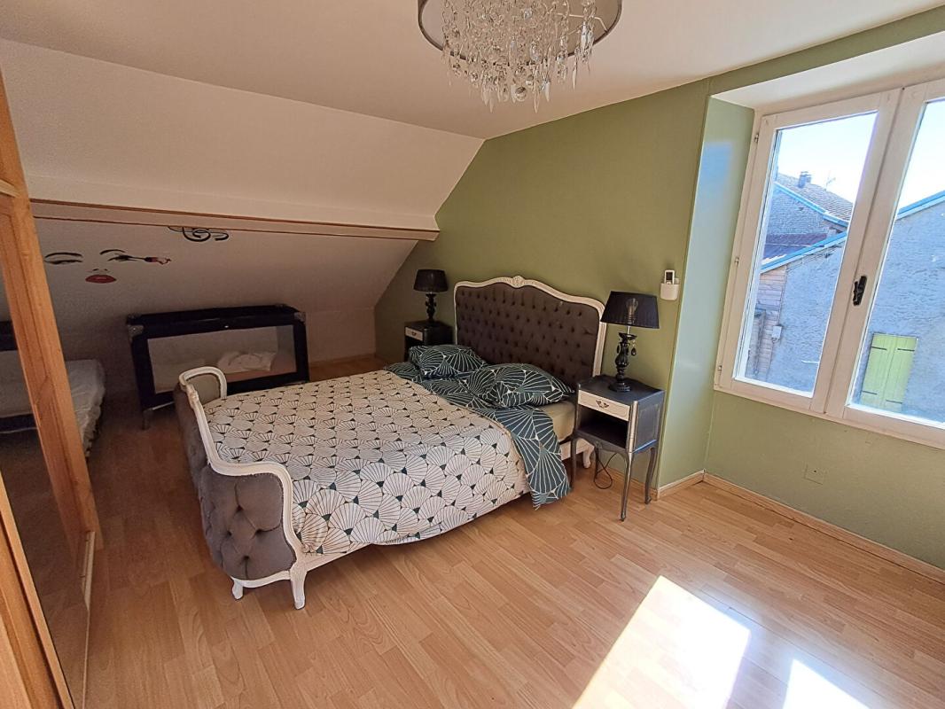 COLOMBIER A colombier (70000) Ensemble immobilier de 2 maisons sur 33 ares de terrain à 247 500 euros 15