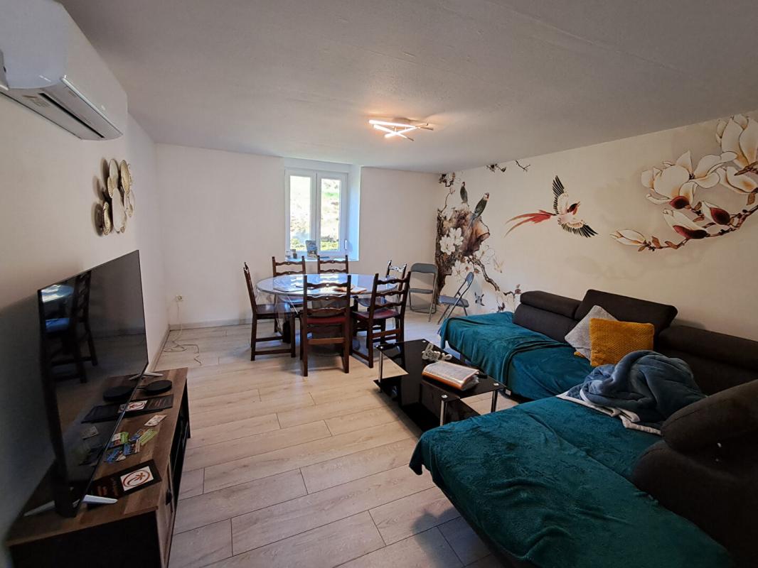 COLOMBIER A colombier (70000) Ensemble immobilier de 2 maisons sur 33 ares de terrain à 247 500 euros 6