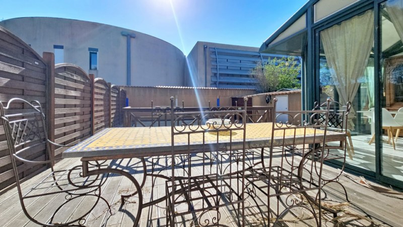 NARBONNE Maison familiale R+1 .138 m² . Piscine . Aucun travaux  Narbonne 15