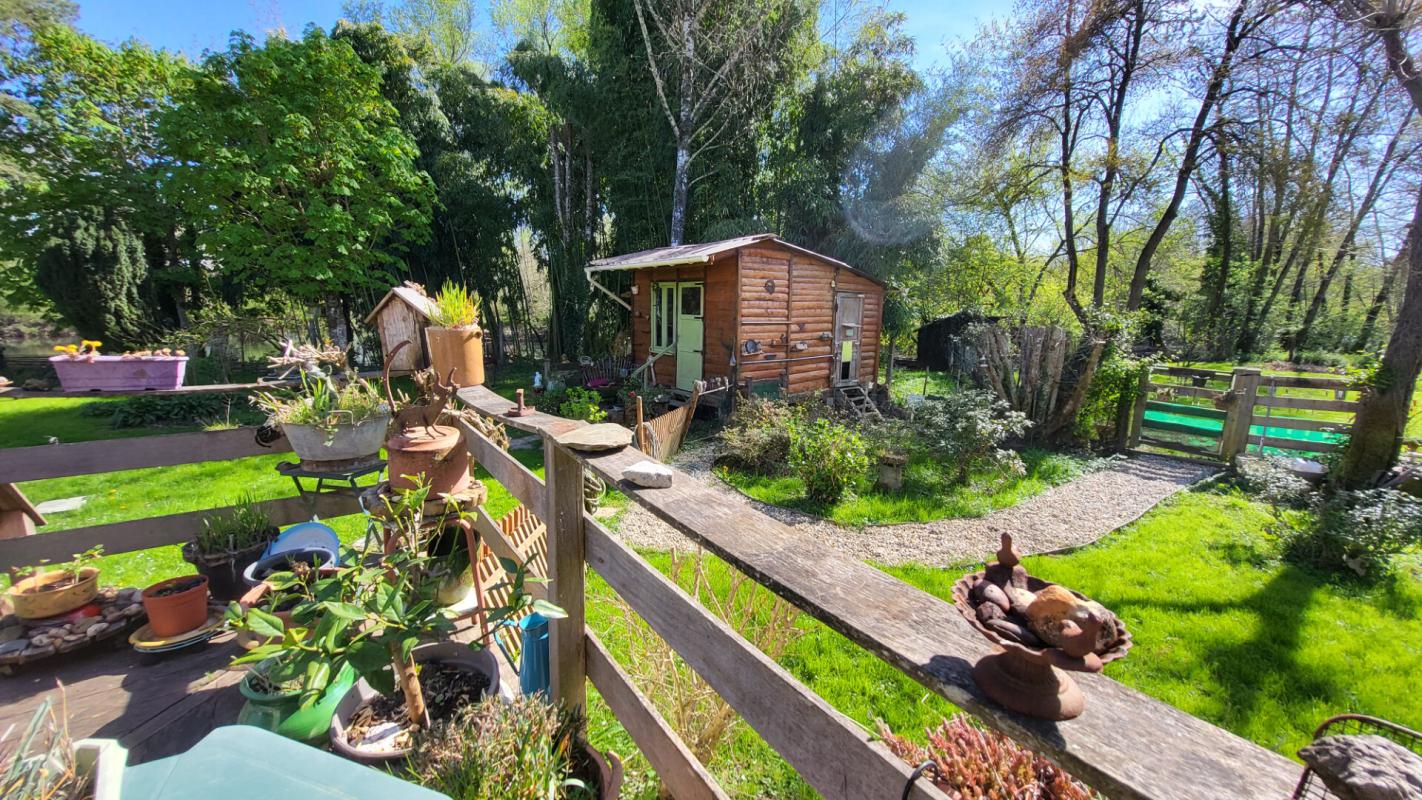 RAZAC-SUR-L'ISLE 24430 Maison  style année 30  rénovée proche Périgueux  5 pièces 122 m2  joli jardin bordé par la rivière 17