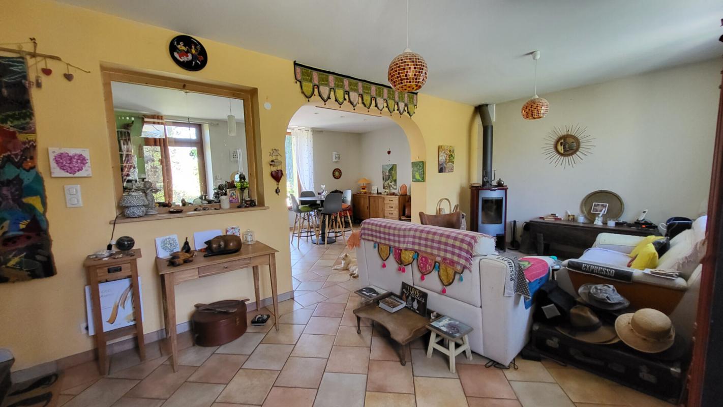 RAZAC-SUR-L'ISLE 24430 Maison  style année 30  rénovée proche Périgueux  5 pièces 122 m2  joli jardin bordé par la rivière 6