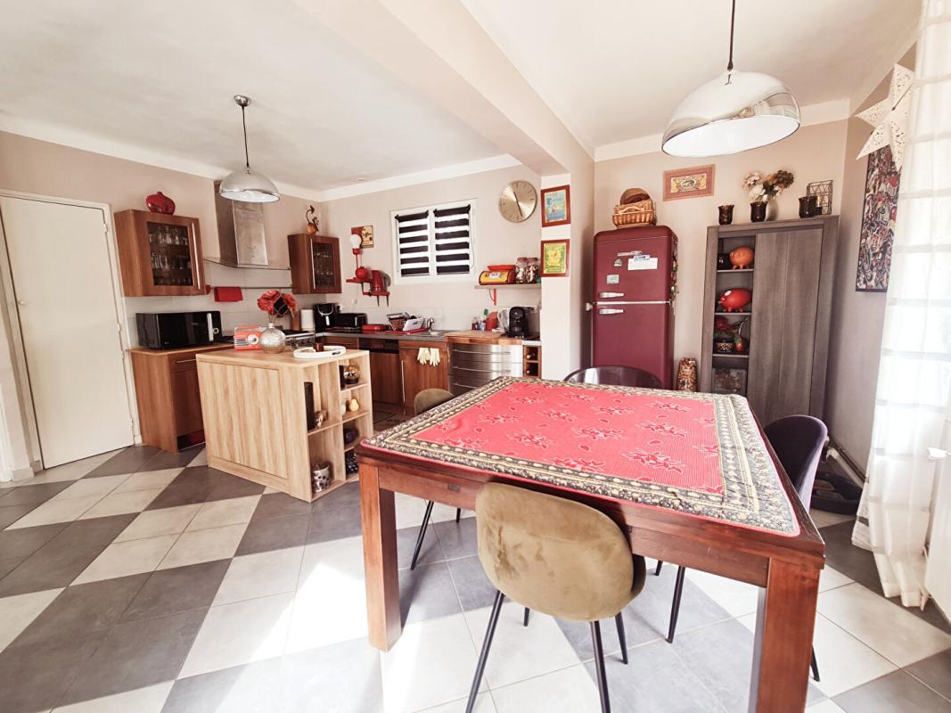 ALES COUP DE C?UR ? Villa cossue avec piscine, calme absolu 3