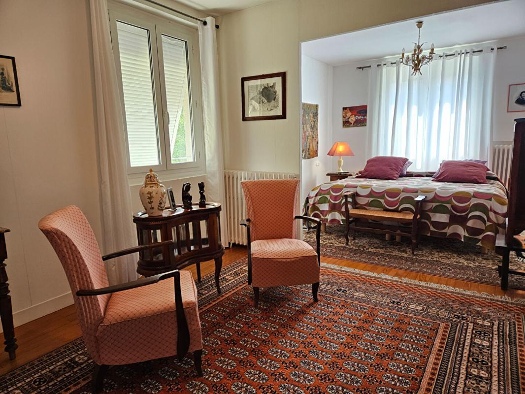 SAINTE-LIVRADE-SUR-LOT Maison de caractère en pierre 350 m² - 4 chambres - piscine chauffée - parc 3500 m² 15