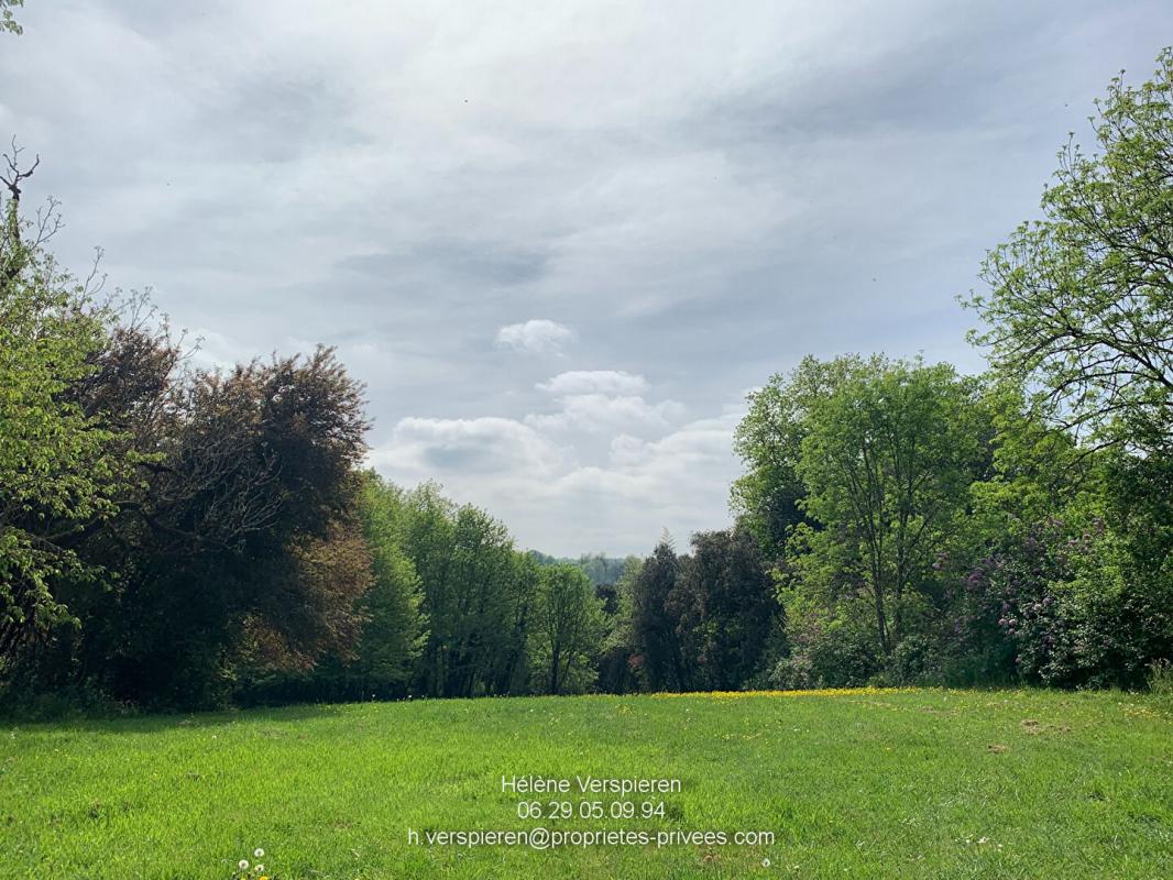 BEYNAC-ET-CAZENAC Maison 3 pièce(s) 99.54 m2 Dépendances 211 m2 terrain 3518 m2 11