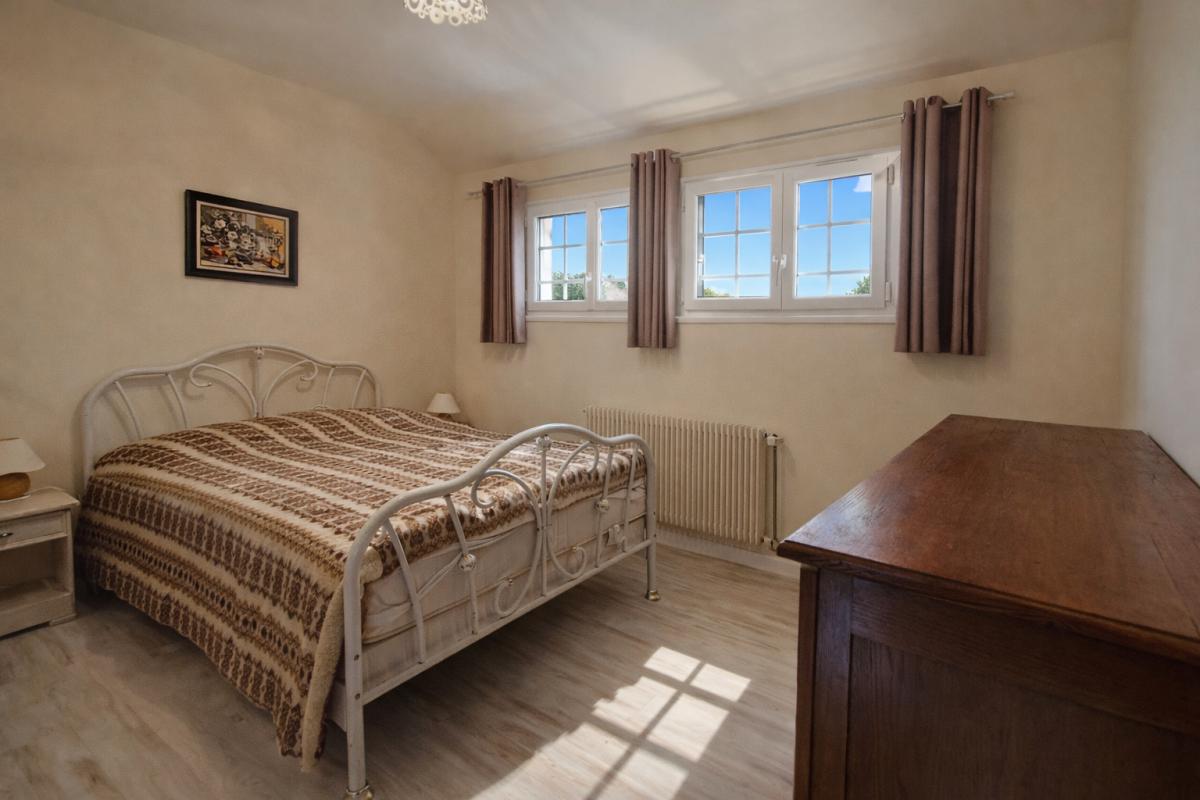 SAINT-DENIS-LES-PONTS Maison Saint Denis Les Ponts 5 pièces 140 m2 7