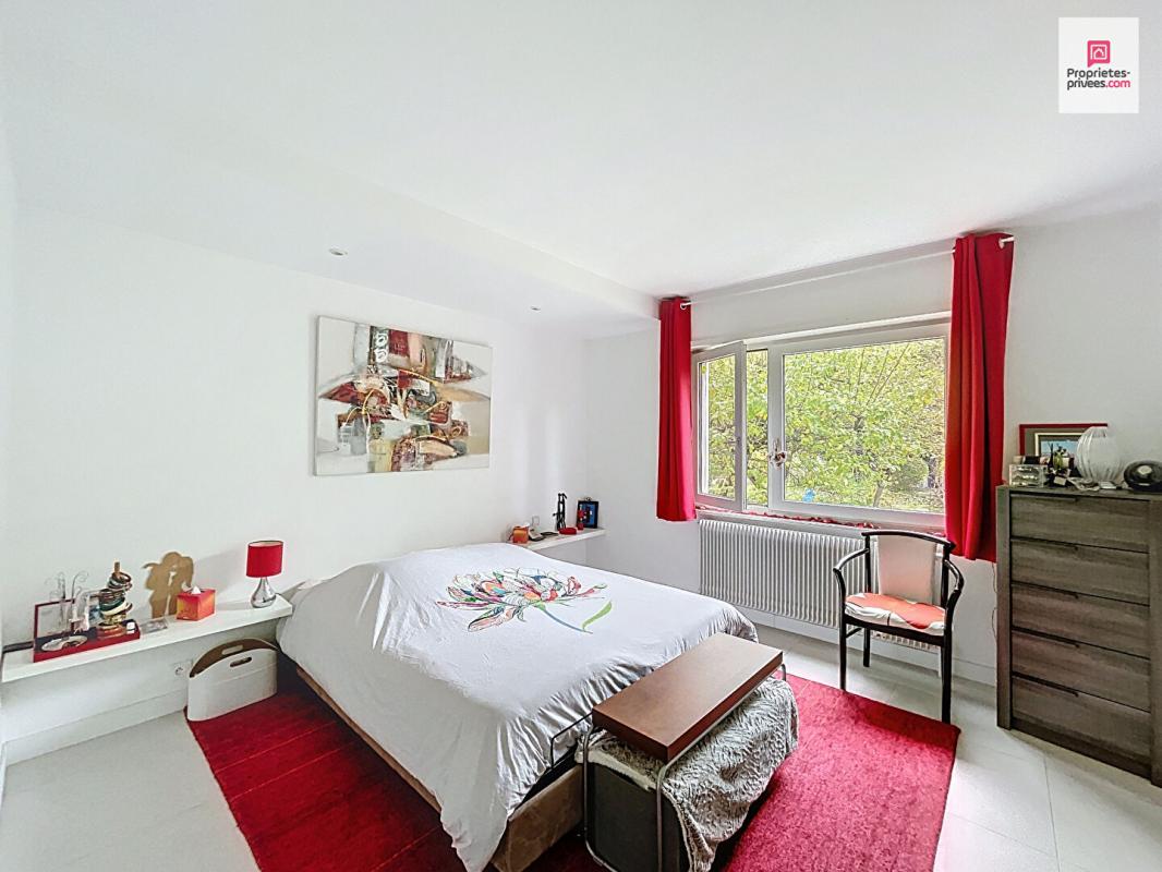 RIEDISHEIM Maison de ville à Riedisheim 6 pièces de 140 m2 6