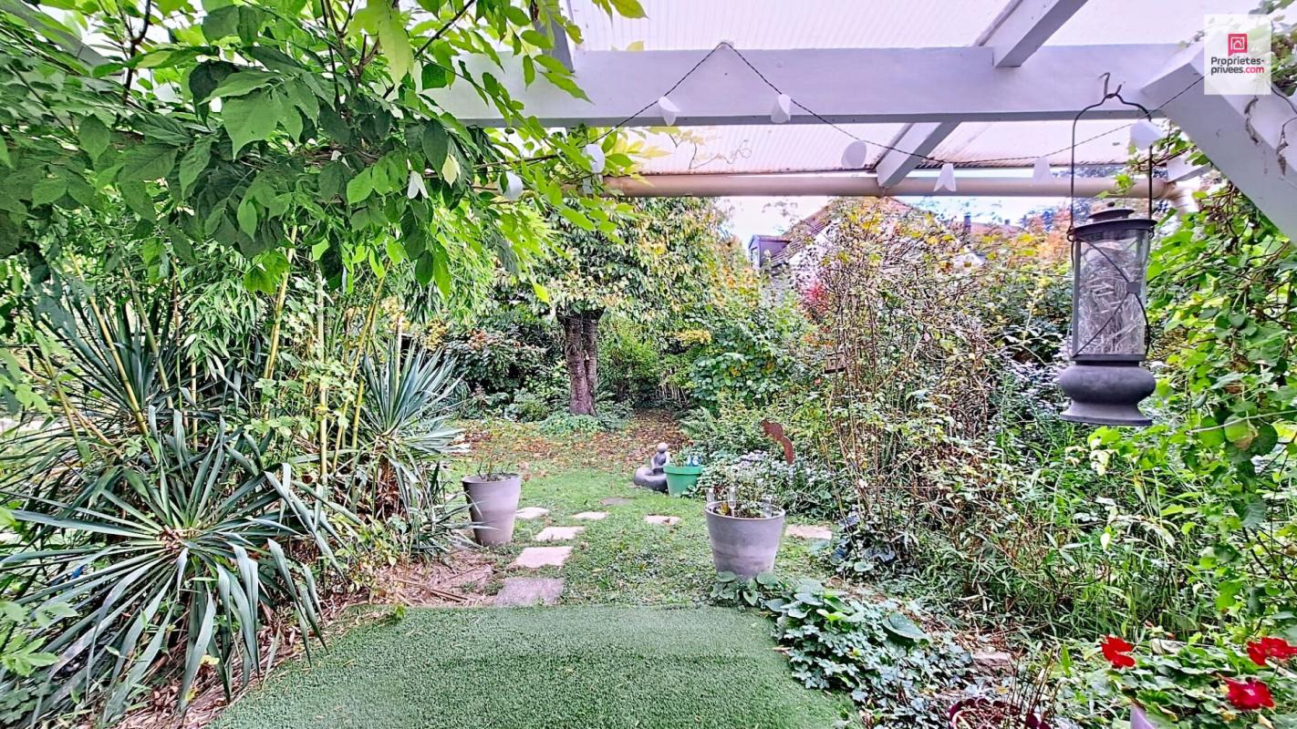 RIEDISHEIM Maison de ville à Riedisheim 6 pièces de 140 m2 8