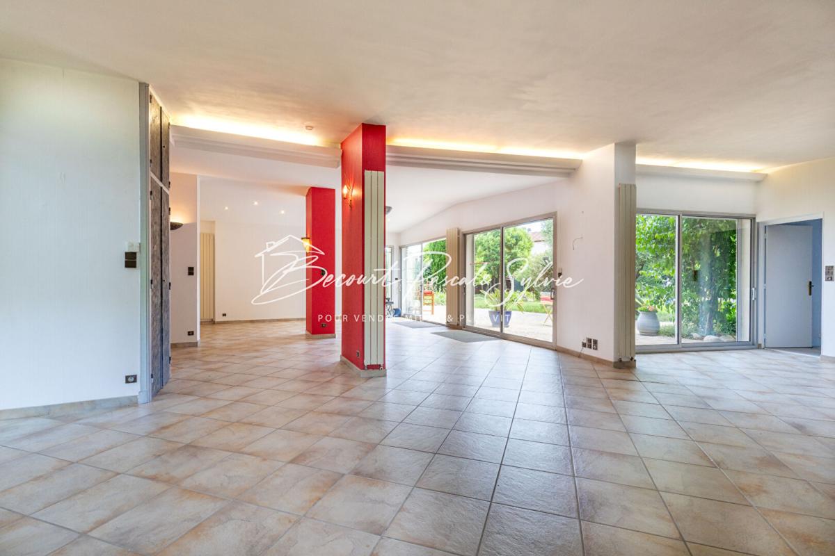 LE TEIL Maison  ANNEES 70 - 179 m² Le Teil (à 5 min de Montélimar) 11