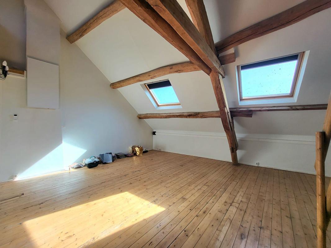 ETAMPES Maison de ville bourgeoise - 5 chambres - Grande grange et jardin paysagé 12