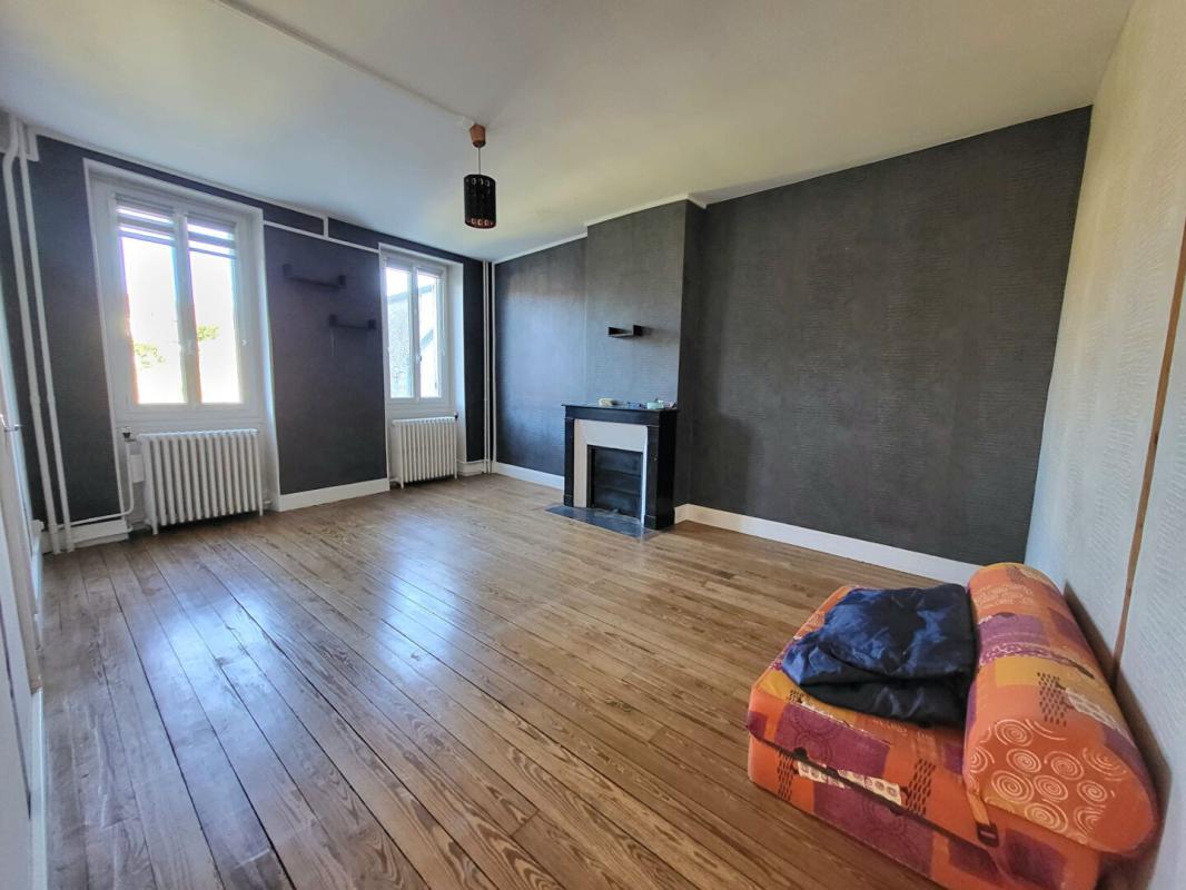 ETAMPES Maison de ville bourgeoise - 5 chambres - Grande grange et jardin paysagé 13