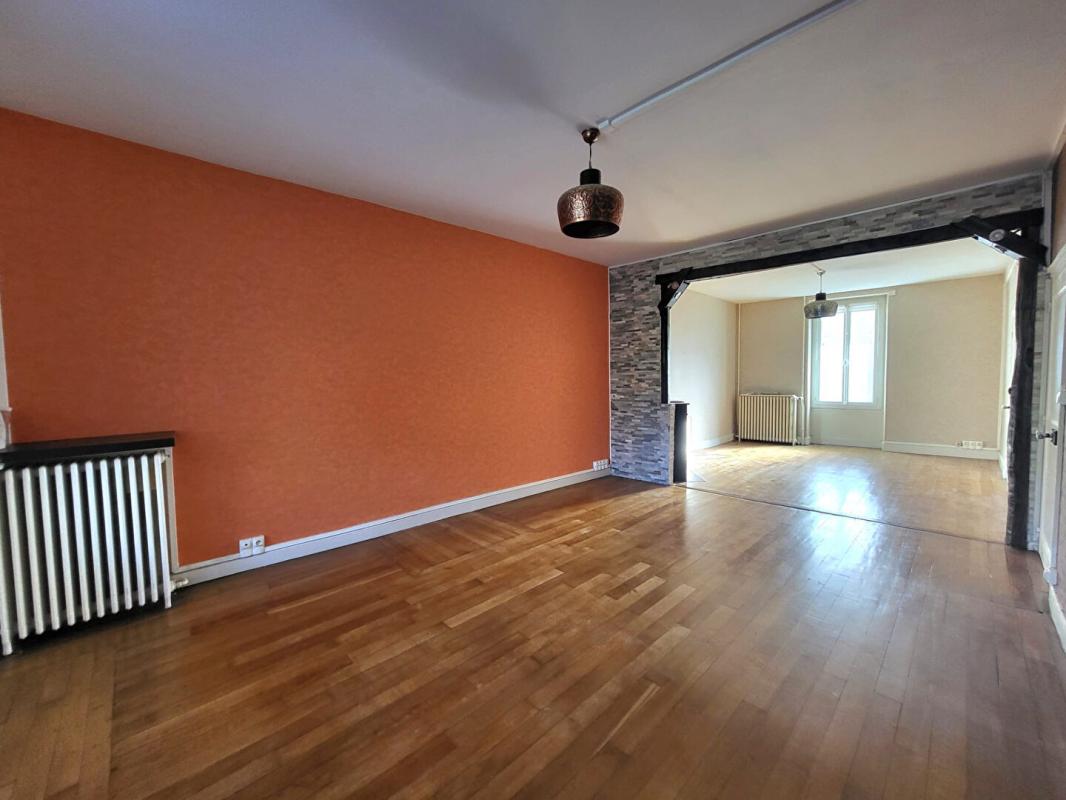 ETAMPES Maison de ville bourgeoise - 5 chambres - Grande grange et jardin paysagé 7