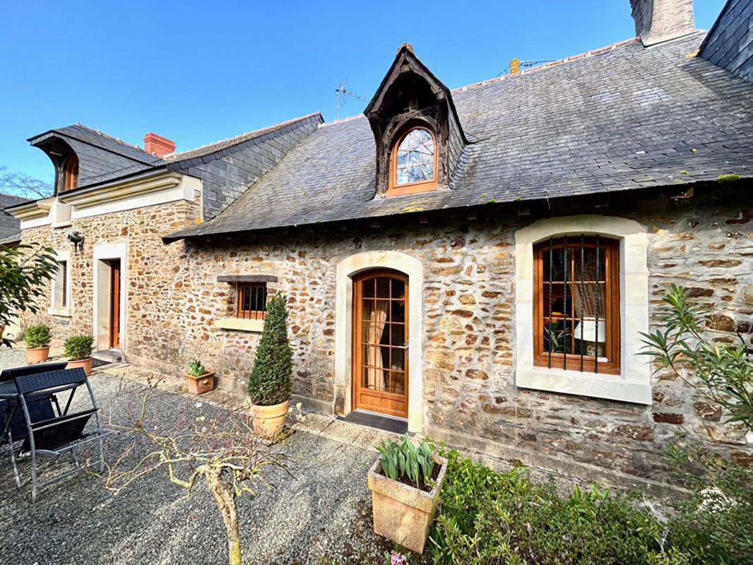 ANGERS Maison de campagne 15 min d'Angers 6 pièce(s) 175 m2 1