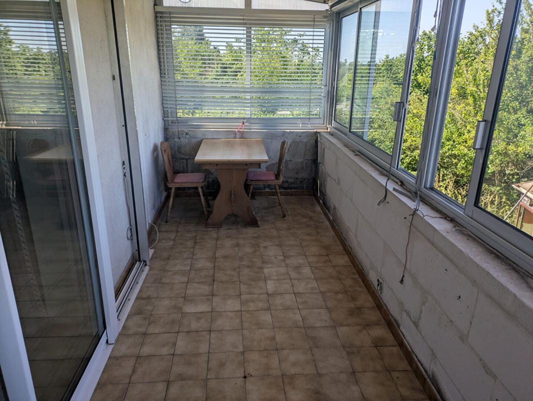 LA CHARITE-SUR-LOIRE pavillon deux chambres avec vue sur La Loire 7