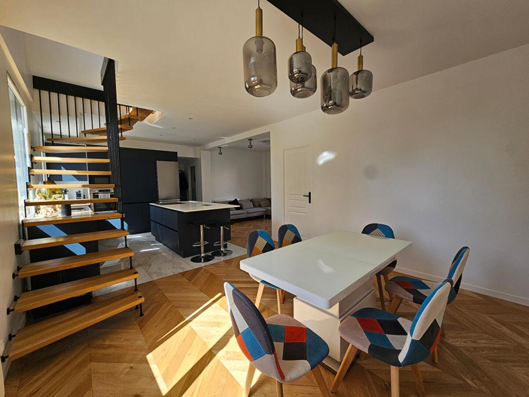 TAVERNY * ENTIÈREMENT RÉNOVÉE, PROCHE GARE ET TOUTES COMMODITÉS * 9