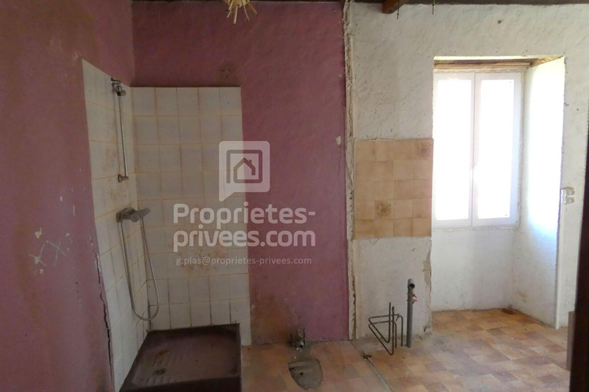 LAMOTHE-CASSEL Maison ancienne à restaurer, fort potentiel + Jardin 2000 m² 11