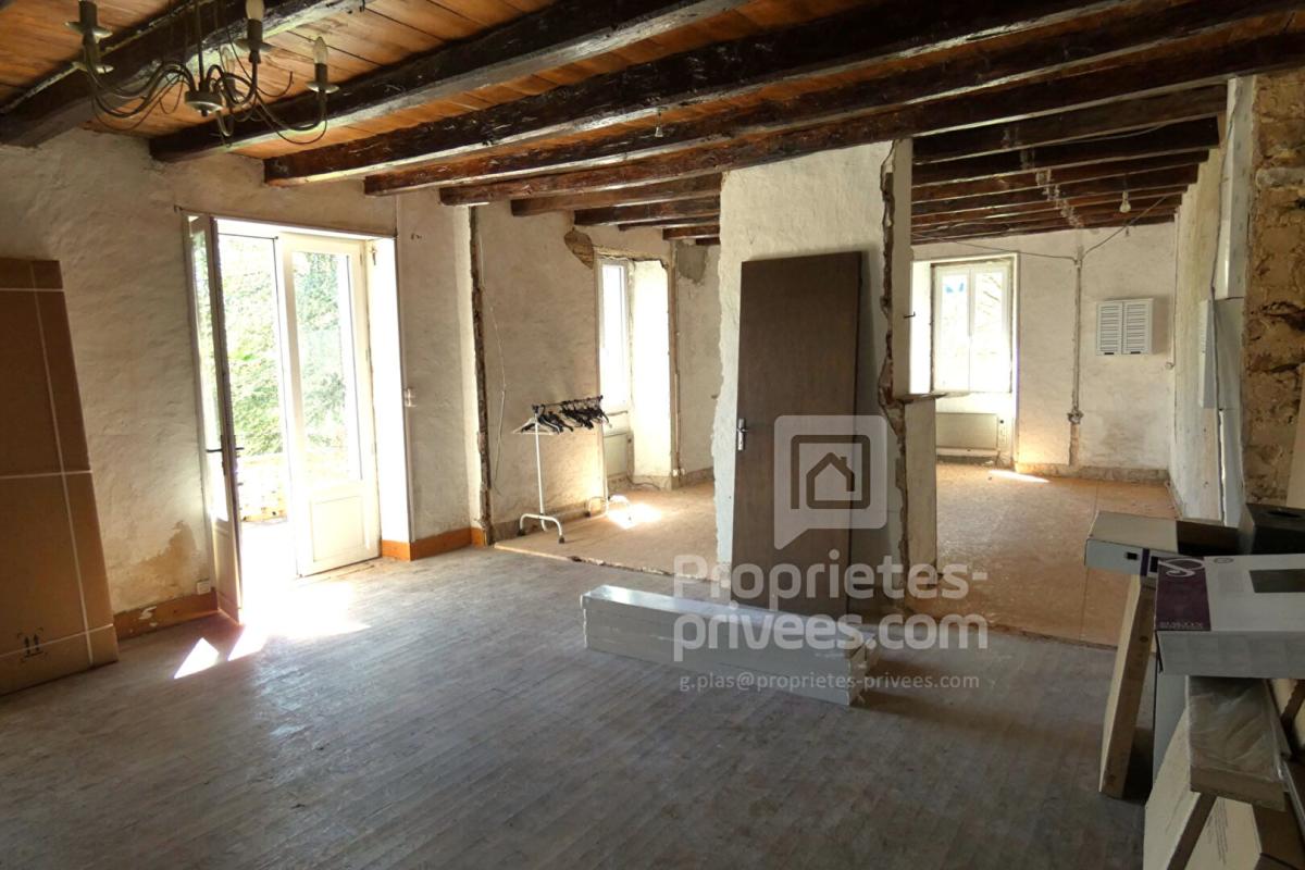 LAMOTHE-CASSEL Maison ancienne à restaurer, fort potentiel + Jardin 2000 m² 13