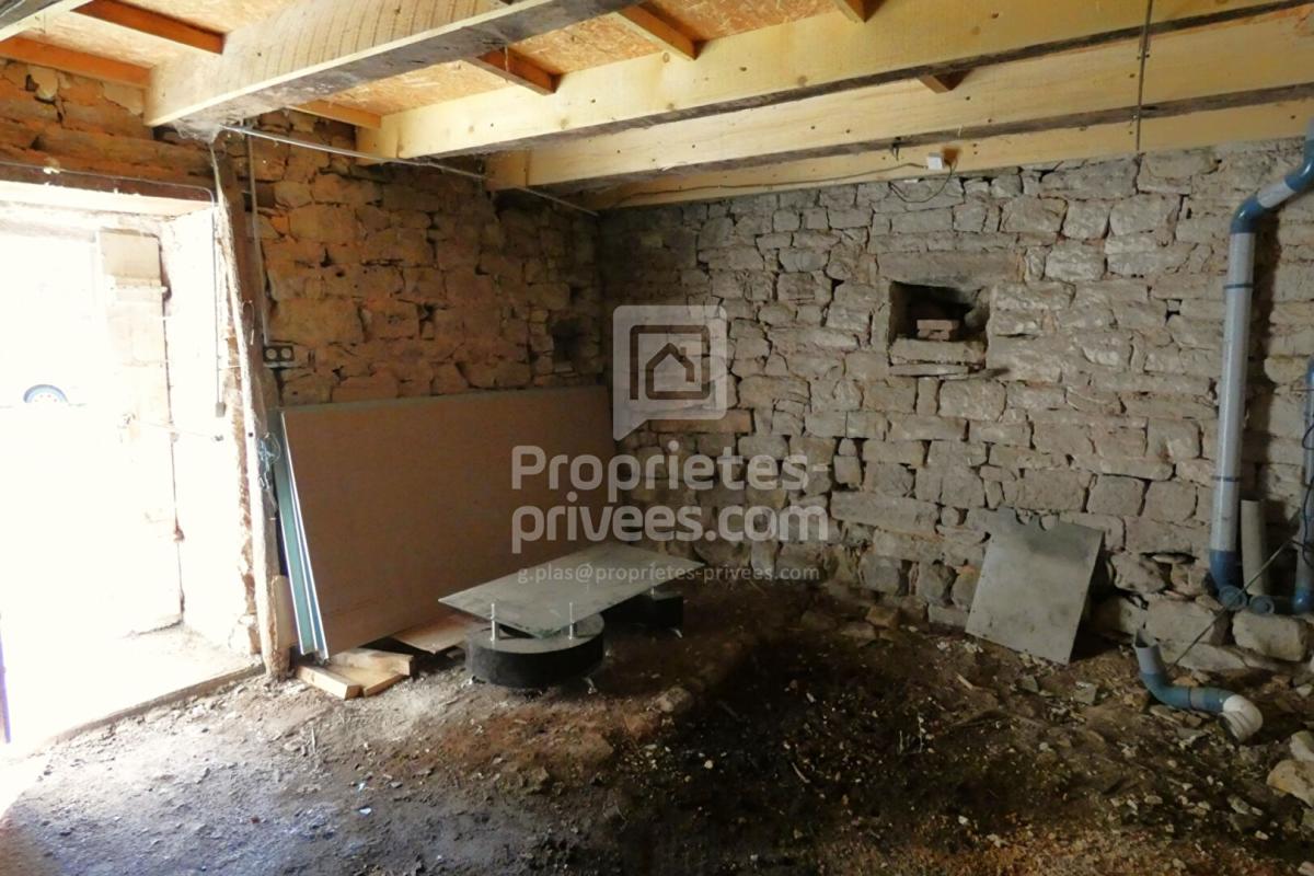 LAMOTHE-CASSEL Maison ancienne à restaurer, fort potentiel + Jardin 2000 m² 15