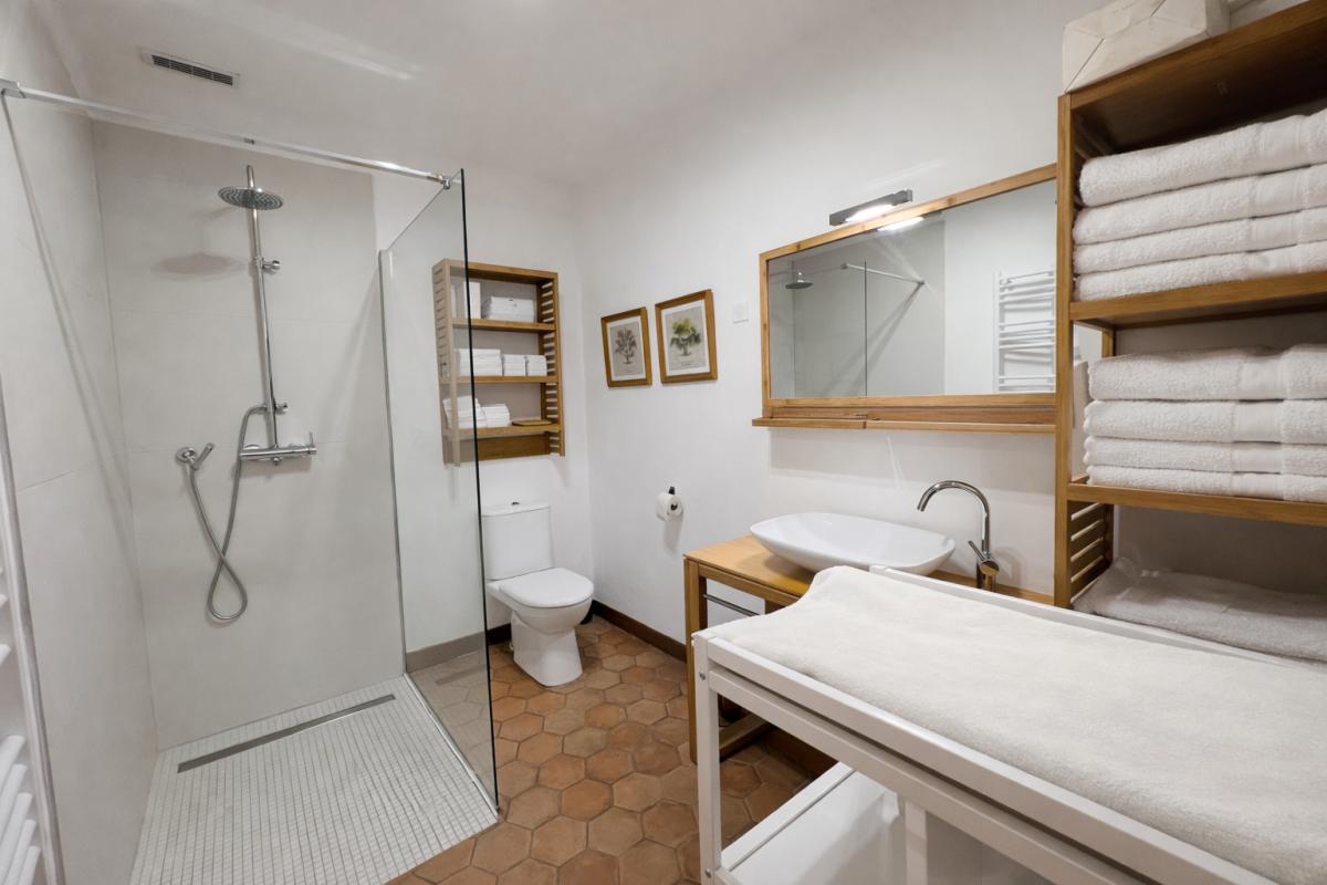 SAINT-MITRE-LES-REMPARTS Maison 7 pièces 208 m2 11