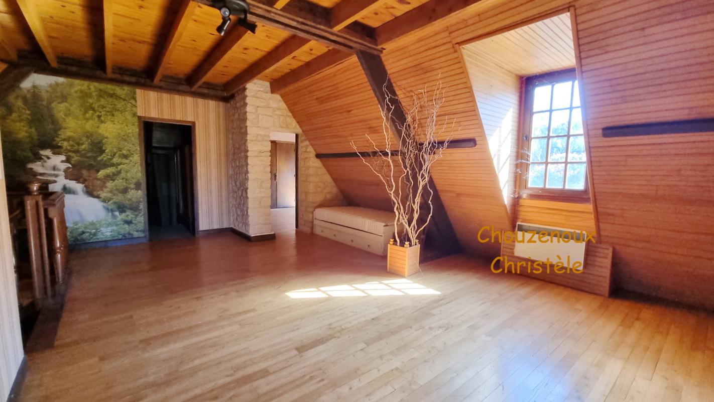 BASSILLAC 24330  Milhac d'Auberoche : maison Périgourdine 8