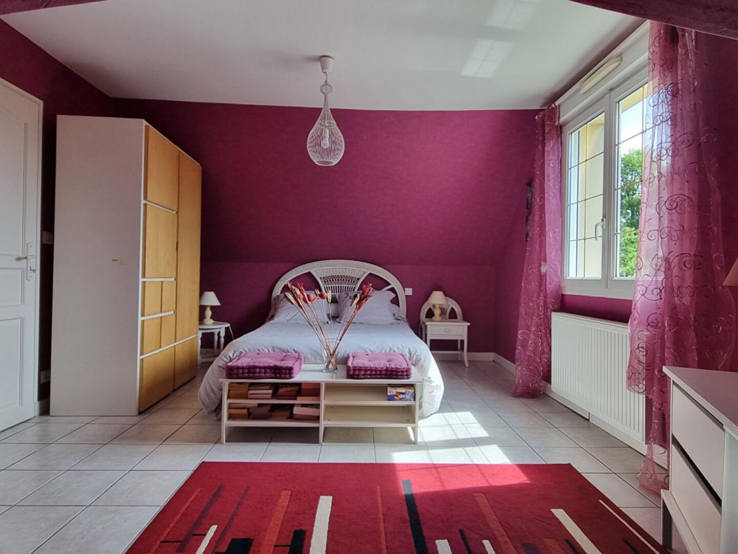 LES BORDES PAVILLON 3 chambres  +  SOUS SOL 12