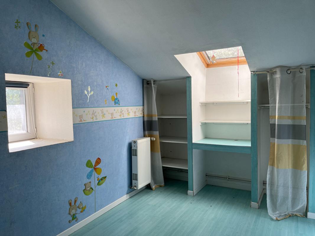 LAVAUSSEAU Maison de 120 m2 secteur Boivre la vallée, 4 chambres  , jardin de 1900 m2,  dépendances 5