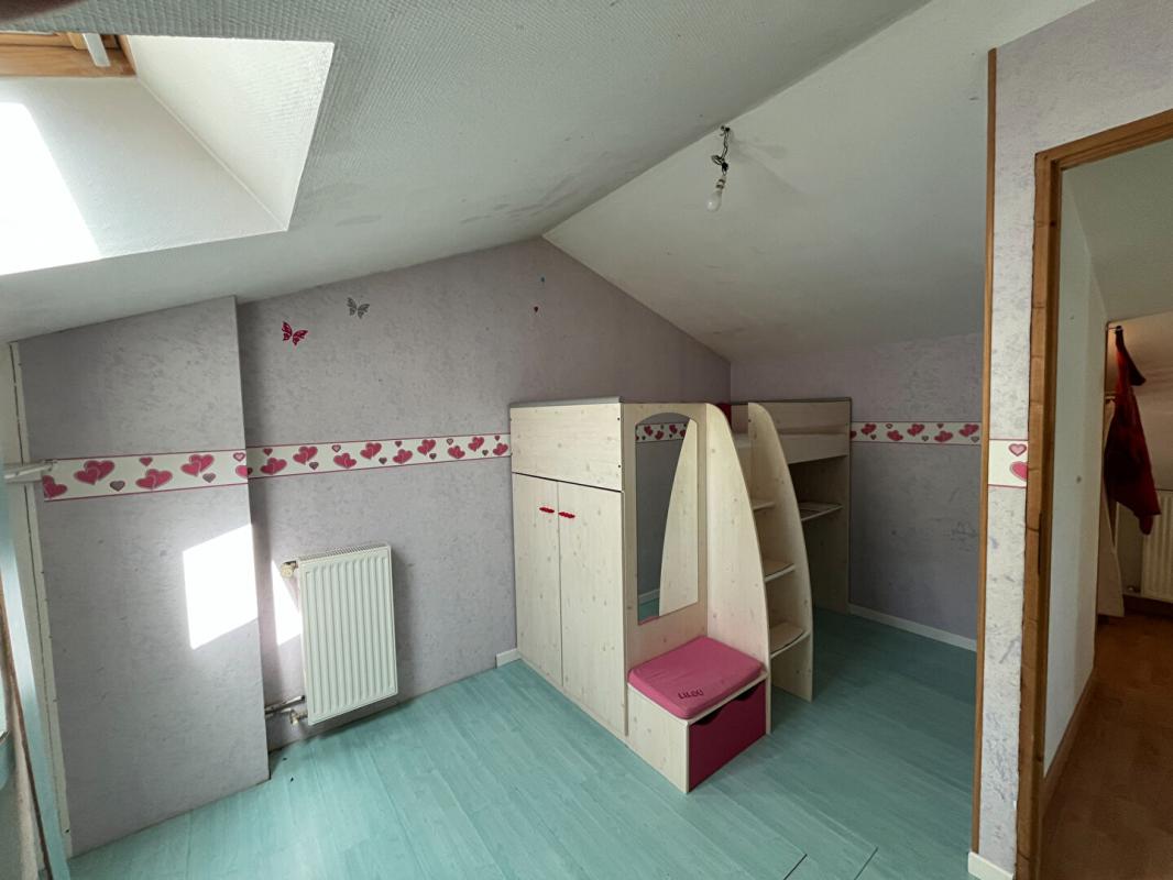 LAVAUSSEAU Maison de 120 m2 secteur Boivre la vallée, 4 chambres  , jardin de 1900 m2,  dépendances 6