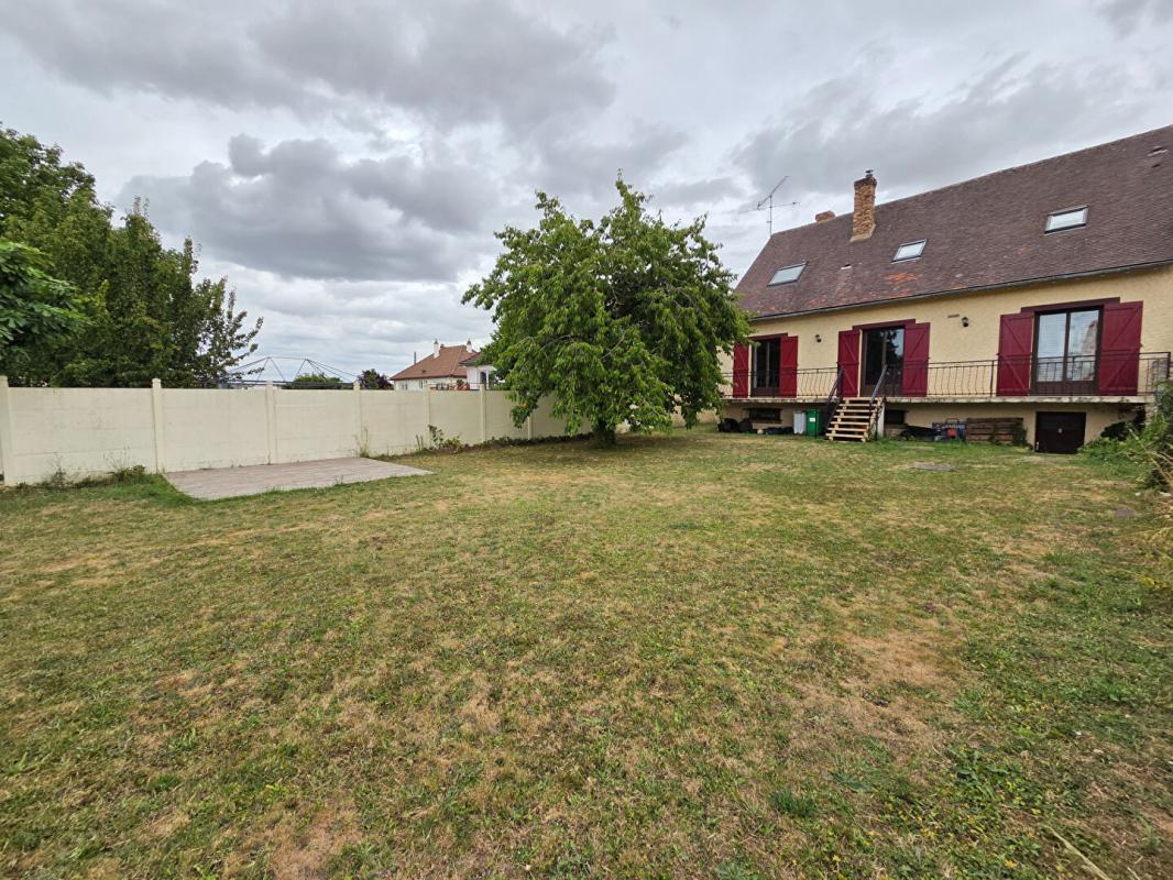 DOURDAN 18 MIN DOURDAN 15