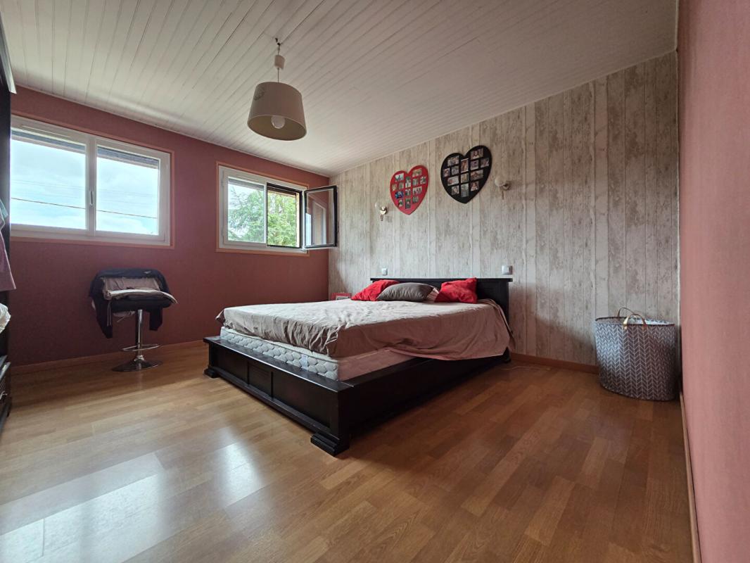 DOURDAN 18 MIN DOURDAN 9