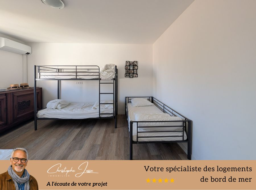 PORT-LA-NOUVELLE Ensemble immobilier avec cour intérieure et roof top vue Robine 9