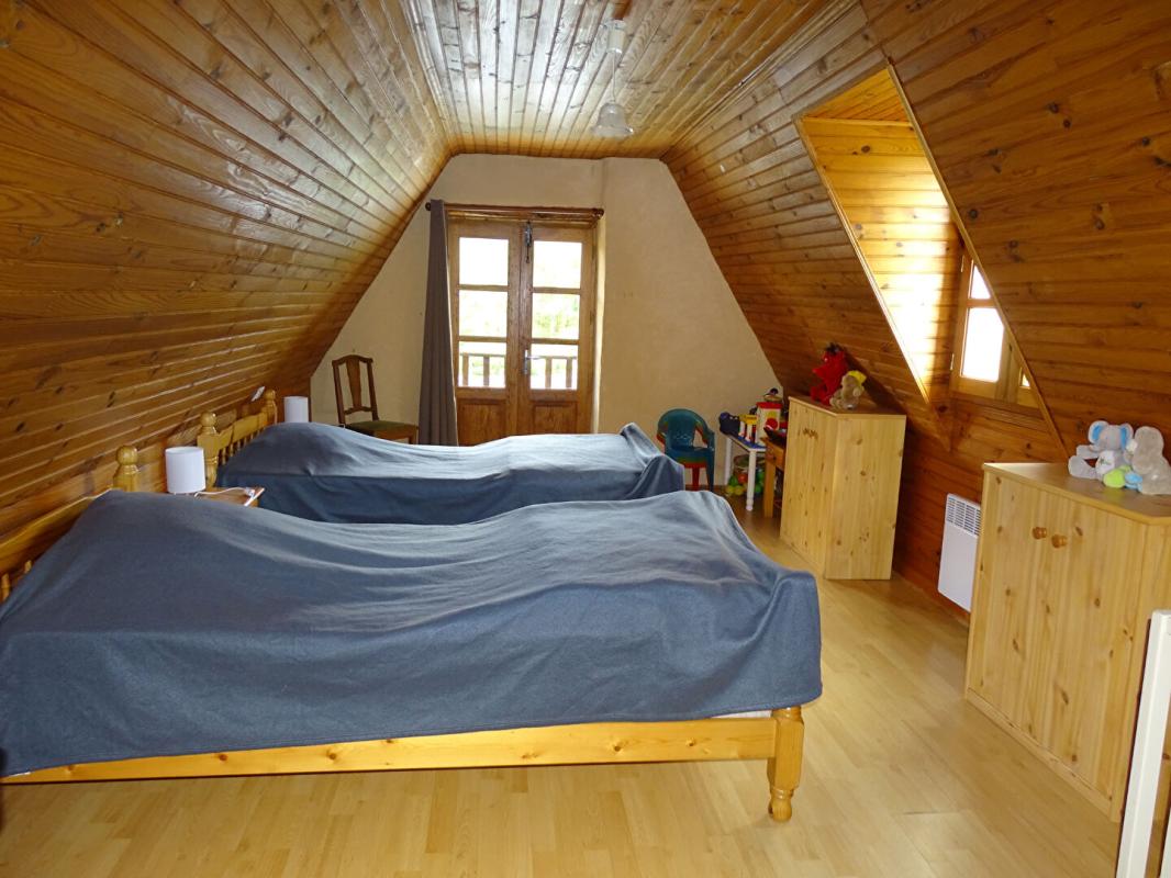 SAINT-LEON-SUR-VEZERE Ensemble immobilier Saint Leon Sur Vézère 8 pièce(s) 210.48 m2 14