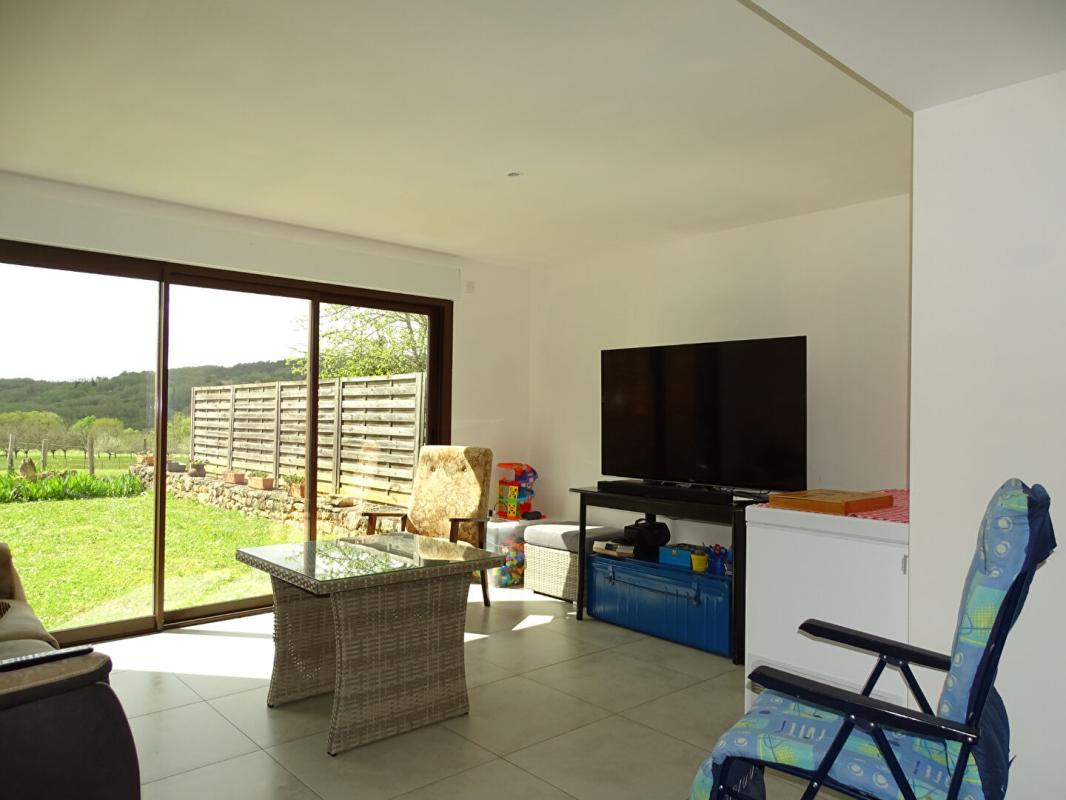 SAINT-LEON-SUR-VEZERE Ensemble immobilier Saint Leon Sur Vézère 8 pièce(s) 210.48 m2 5