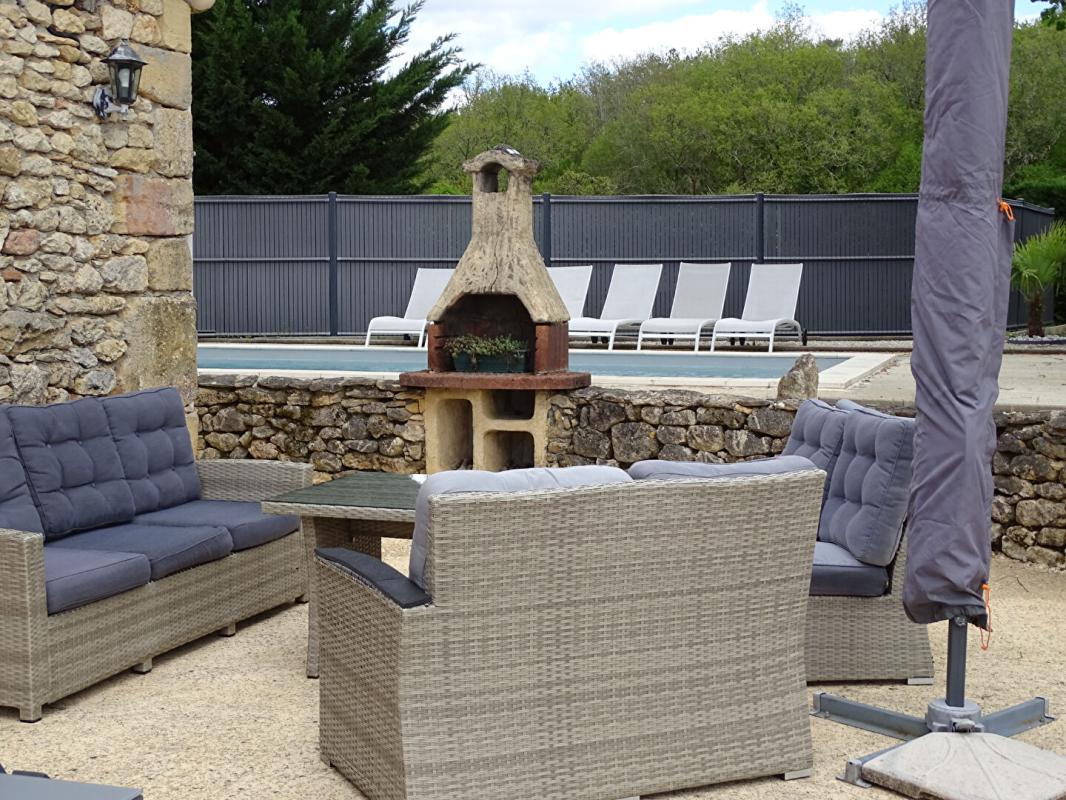 SAINT-LEON-SUR-VEZERE Ensemble immobilier Saint Leon Sur Vézère 8 pièce(s) 210.48 m2 6