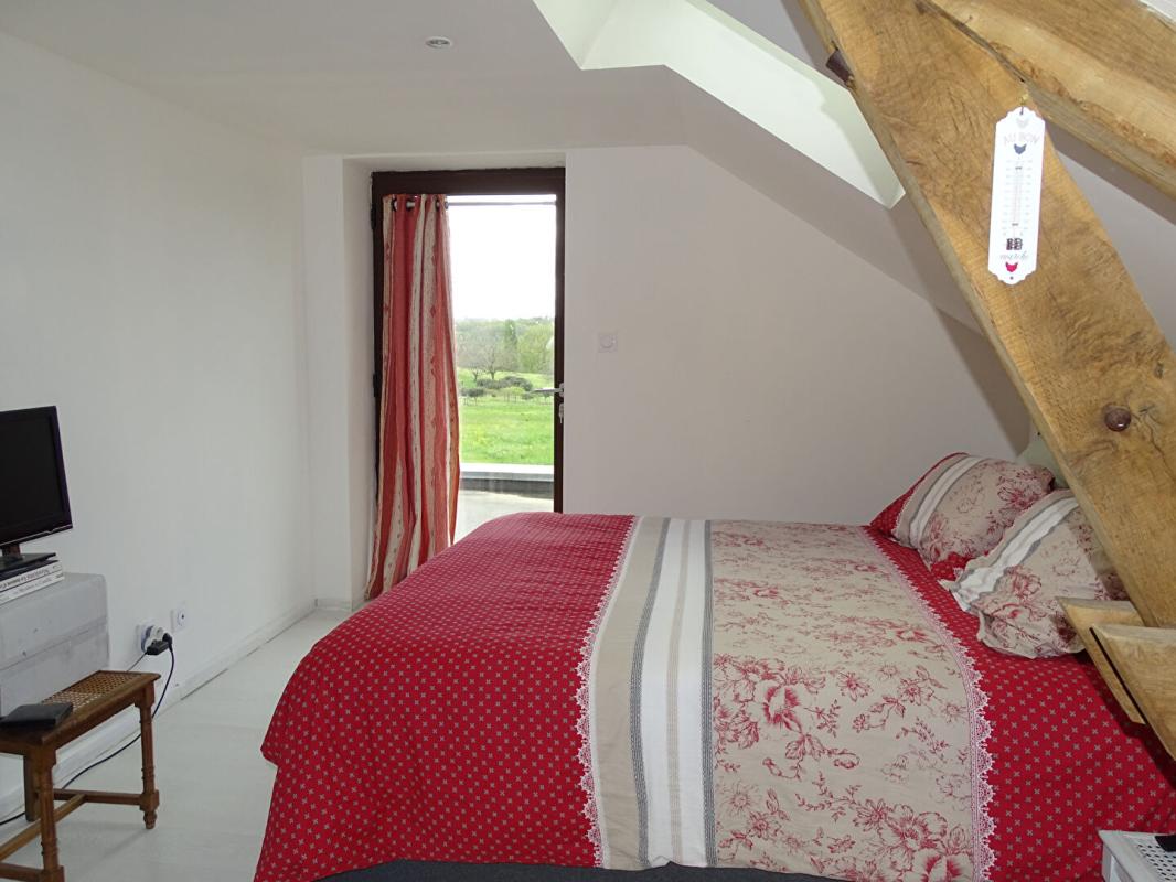 SAINT-LEON-SUR-VEZERE Ensemble immobilier Saint Leon Sur Vézère 8 pièce(s) 210.48 m2 8