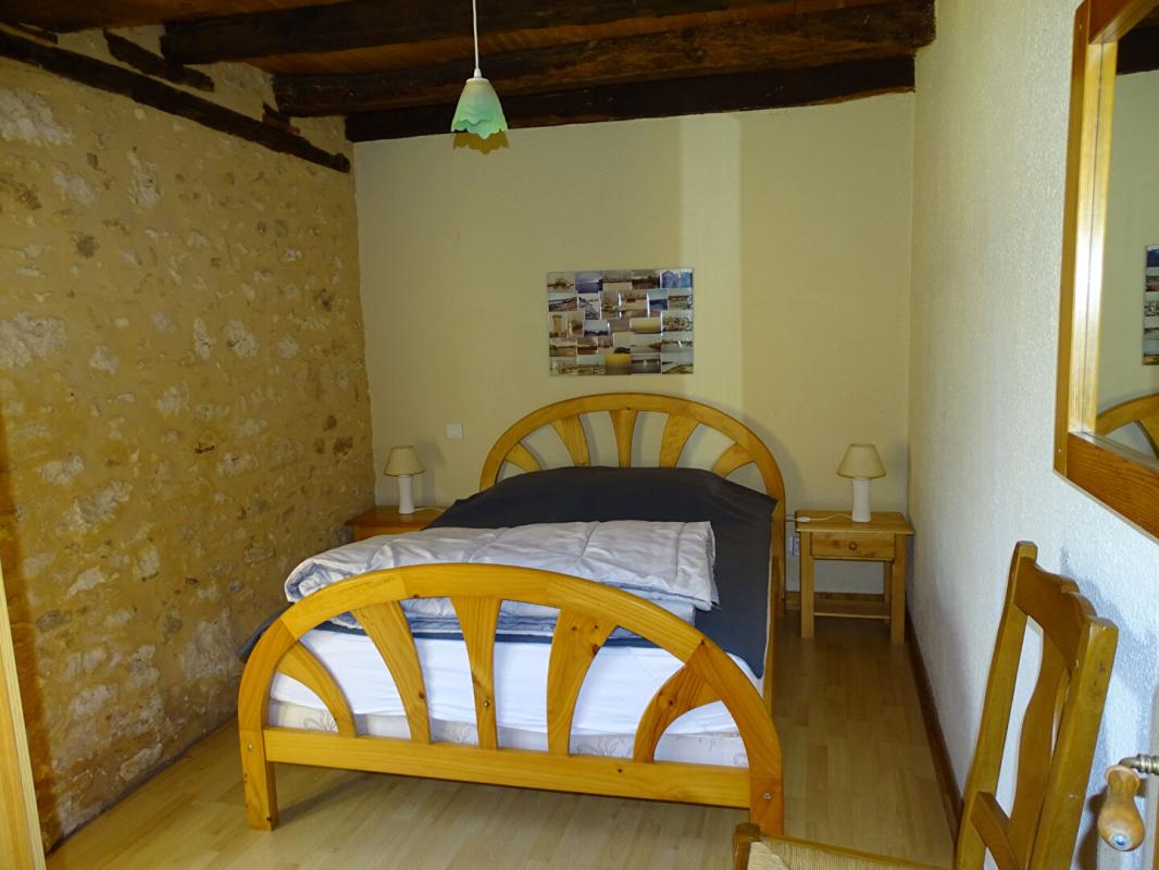 SAINT-LEON-SUR-VEZERE Ensemble immobilier Saint Leon Sur Vézère 8 pièce(s) 210.48 m2 9