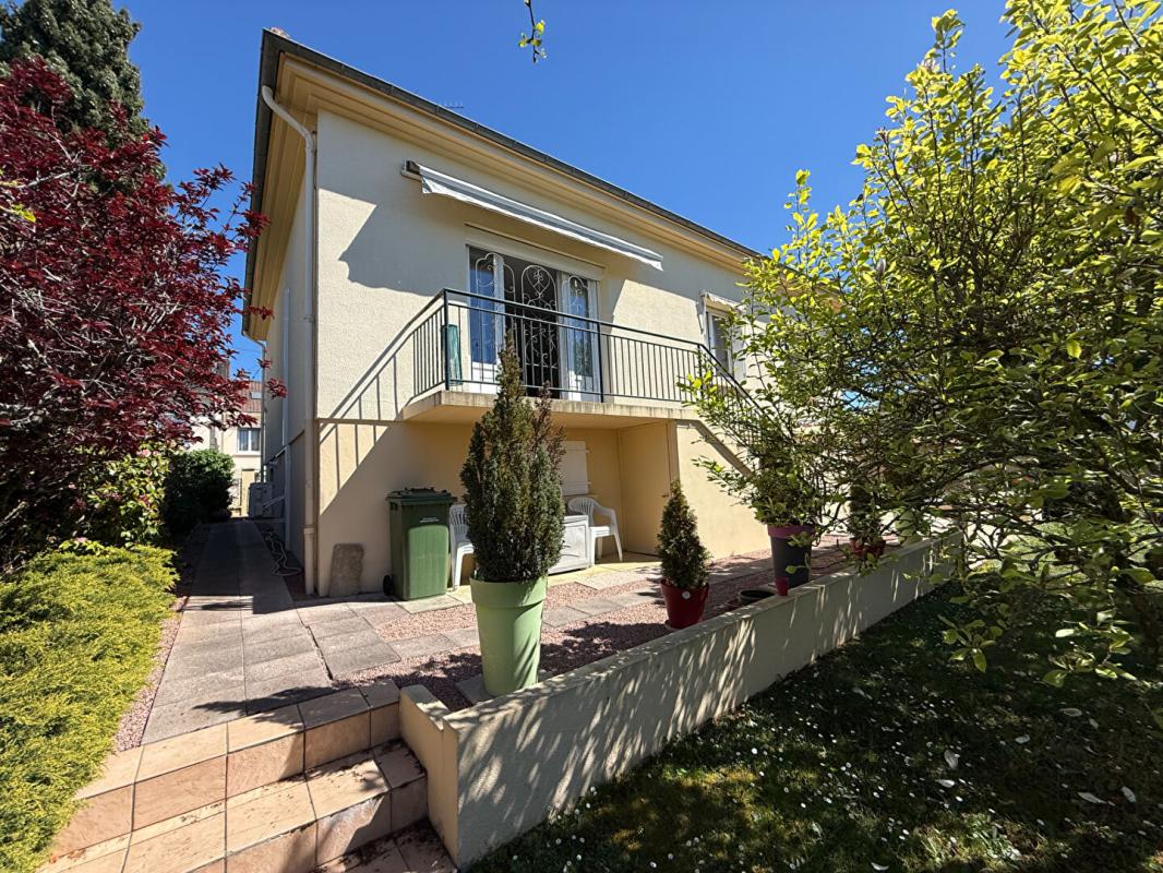 YZEURE Maison Yzeure 6 pièce(s) 3