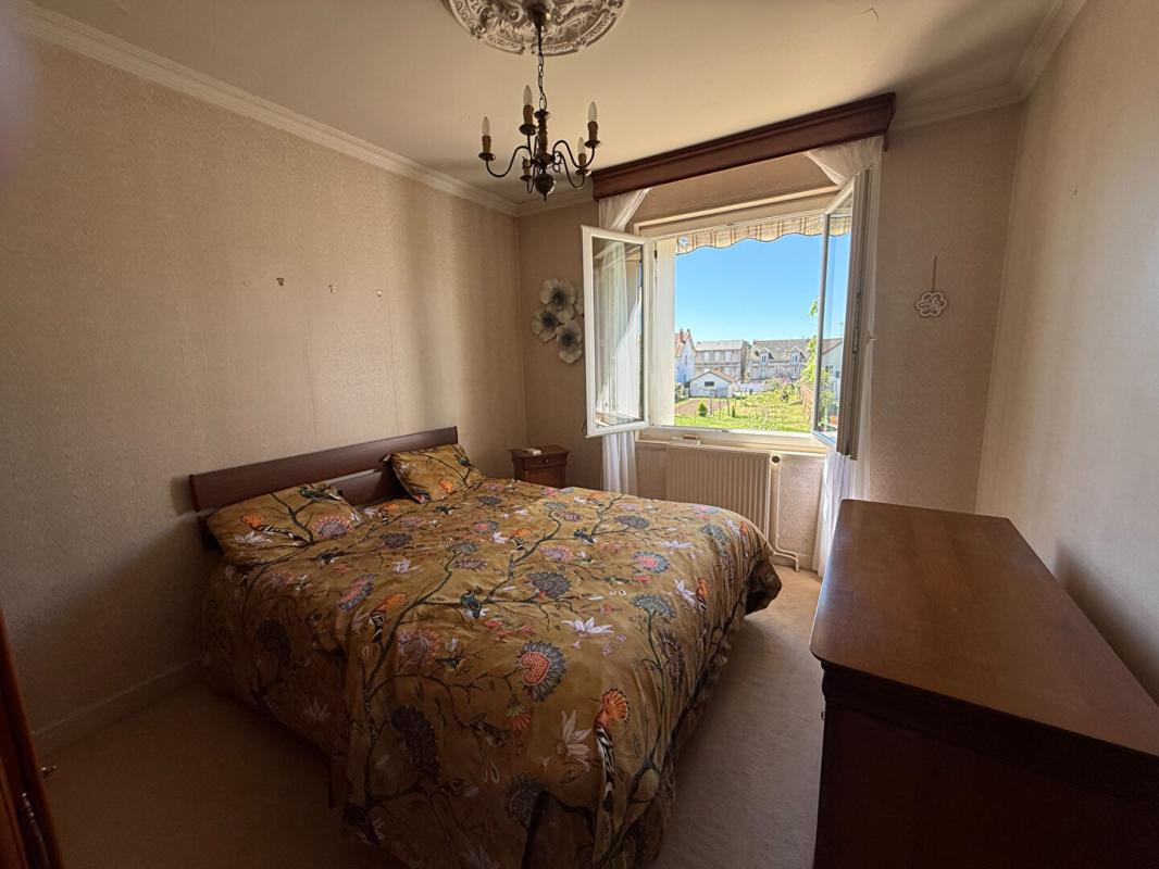 YZEURE Maison Yzeure 6 pièce(s) 9