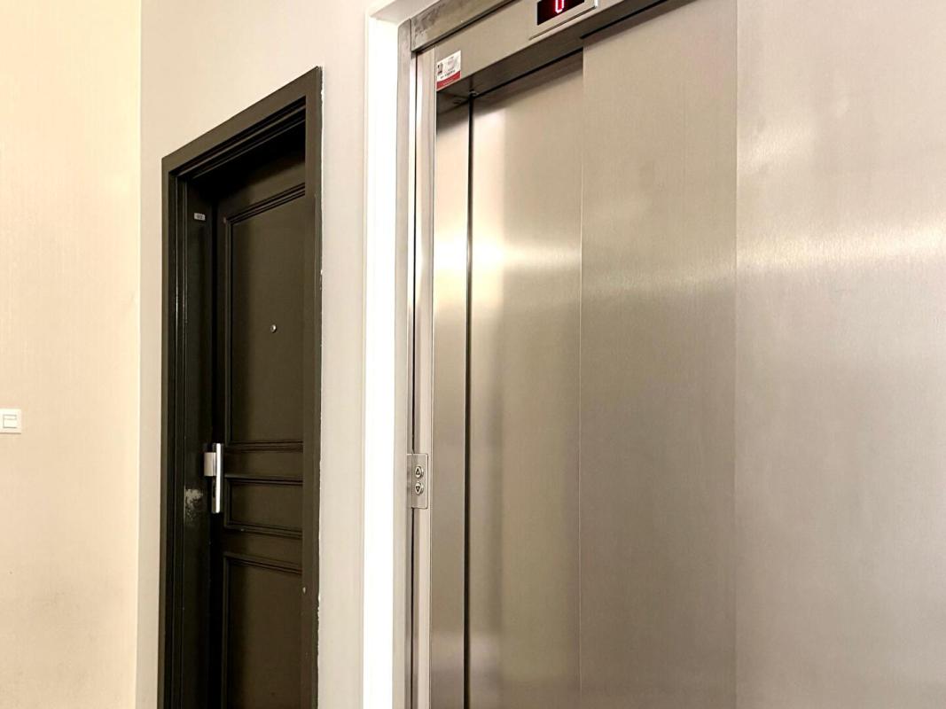 AUBERVILLIERS Appartement Aubervilliers 1 pièce(s) 26.88 m2 11