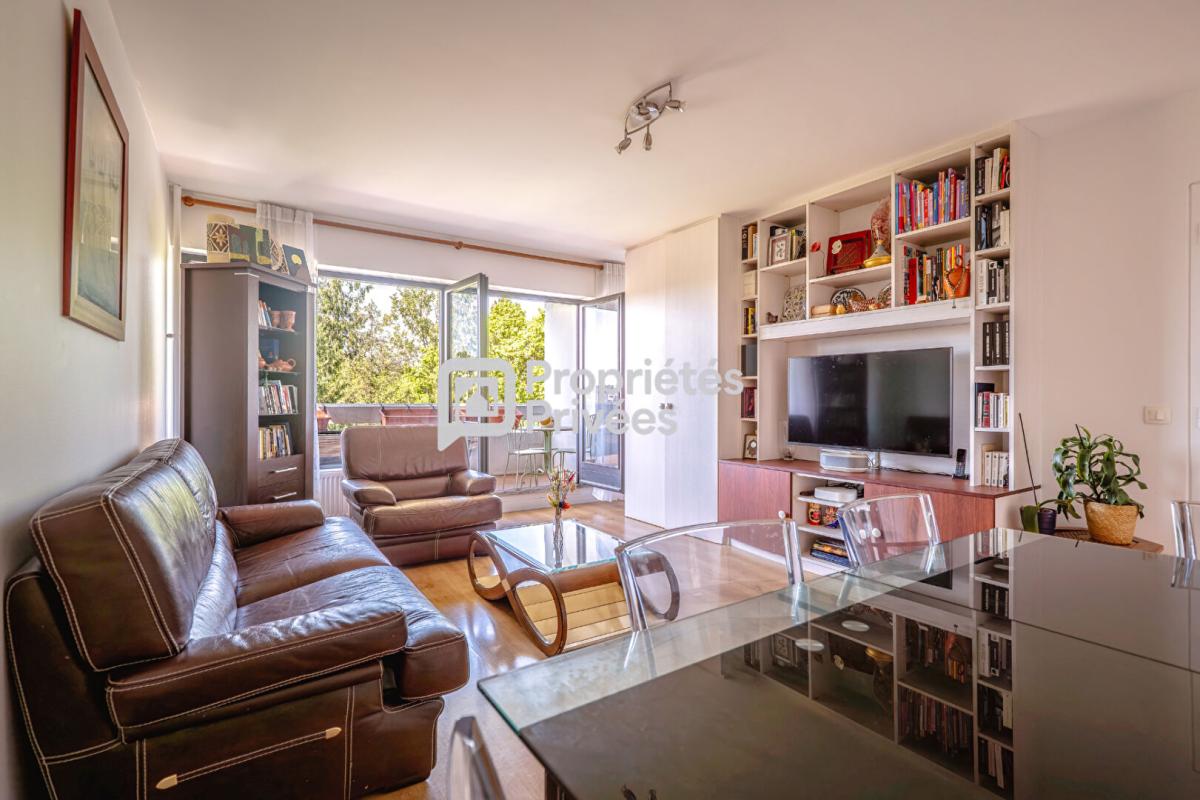 VILLEJUIF Trois pièces avec balcon, parking dans un quartier recherché de Villejuif 3