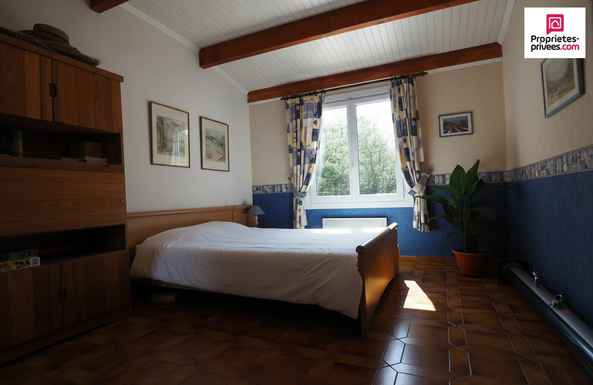 ESPARRON-DE-VERDON Maison Esparron De Verdon 6 pièce(s) Garage 40 m² 13